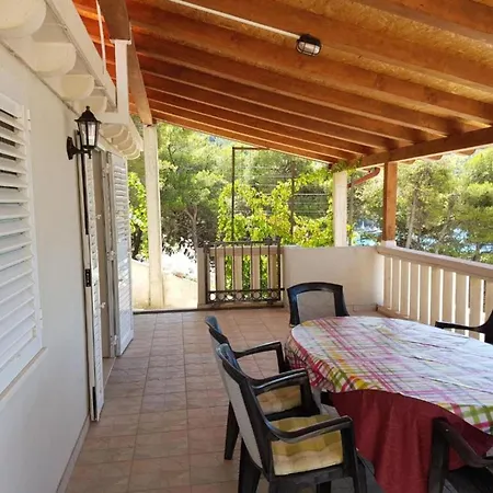 Διαμέρισμα Azure - One Bedroom Jeny Saplunara
