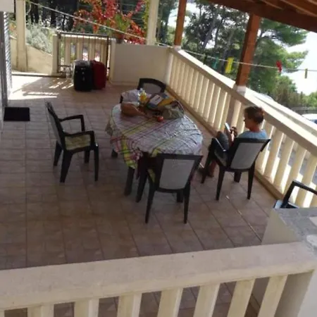 Διαμέρισμα Azure - One Bedroom Jeny *